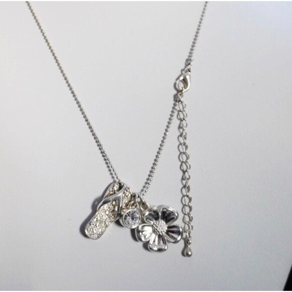 Flower Flip Flop Rhinestone Charm Pendant Necklace Silver Tone - Picture 2 of 5